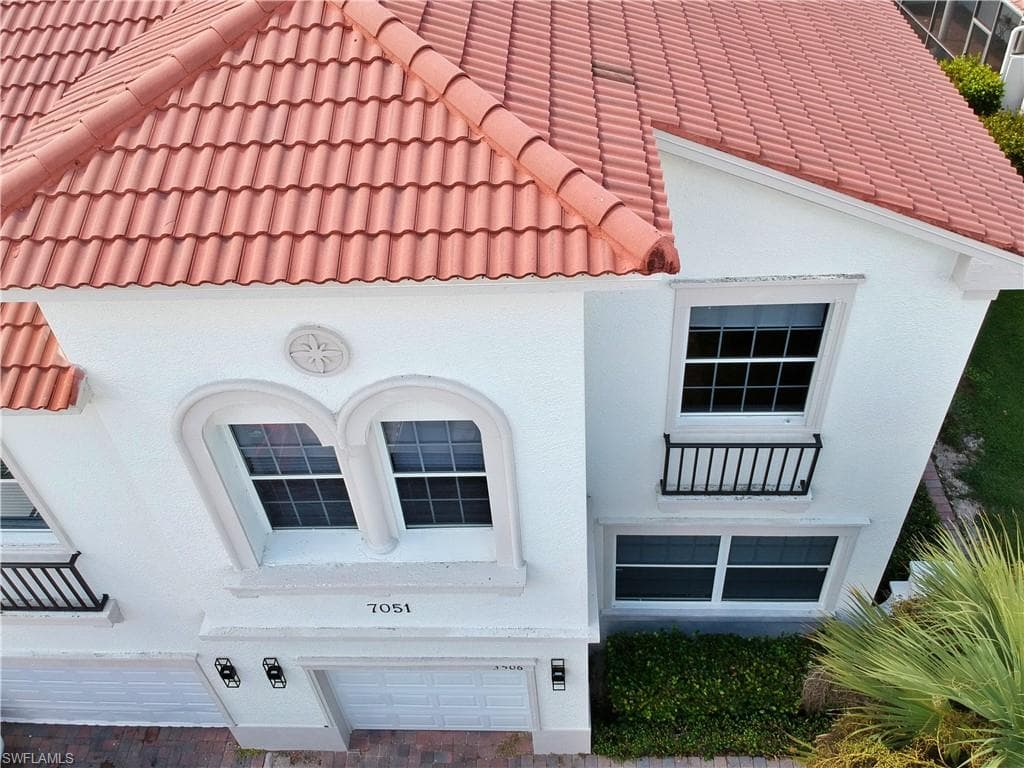 7051 Ambrosia LN 3506 NAPLES, FL 34119