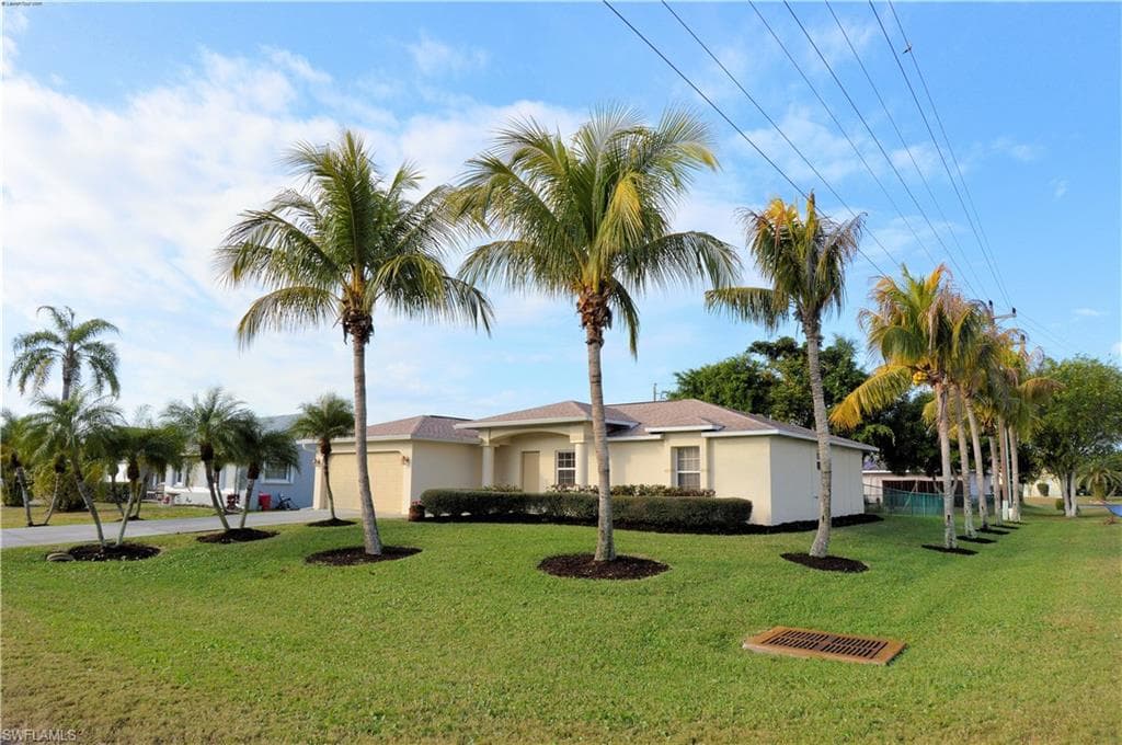 4002 SW 1st AVE CAPE CORAL, FL 33914