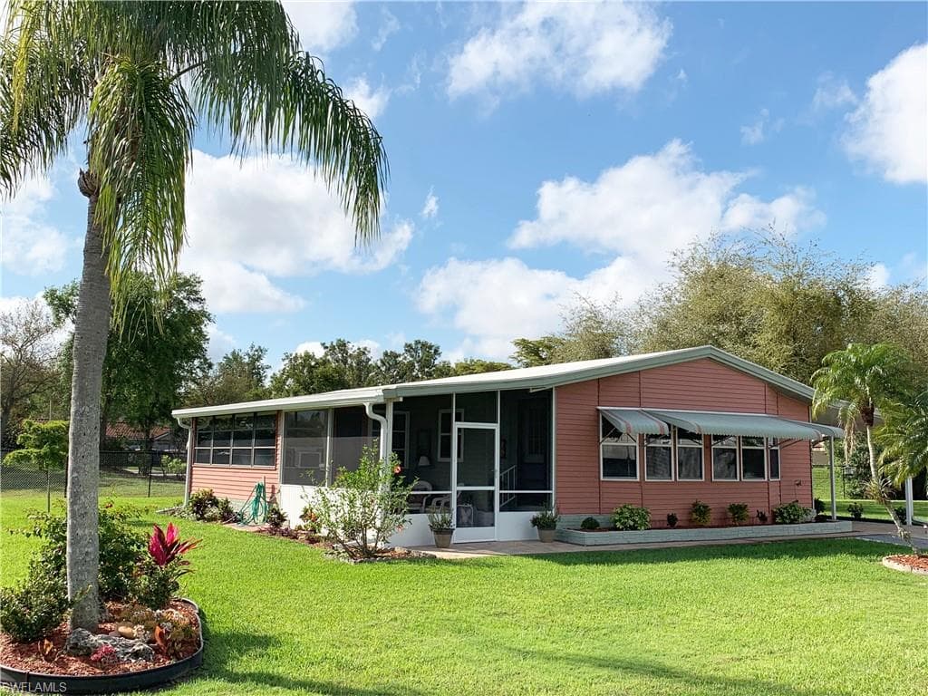 26290 Squire LN BONITA SPRINGS, FL 34135