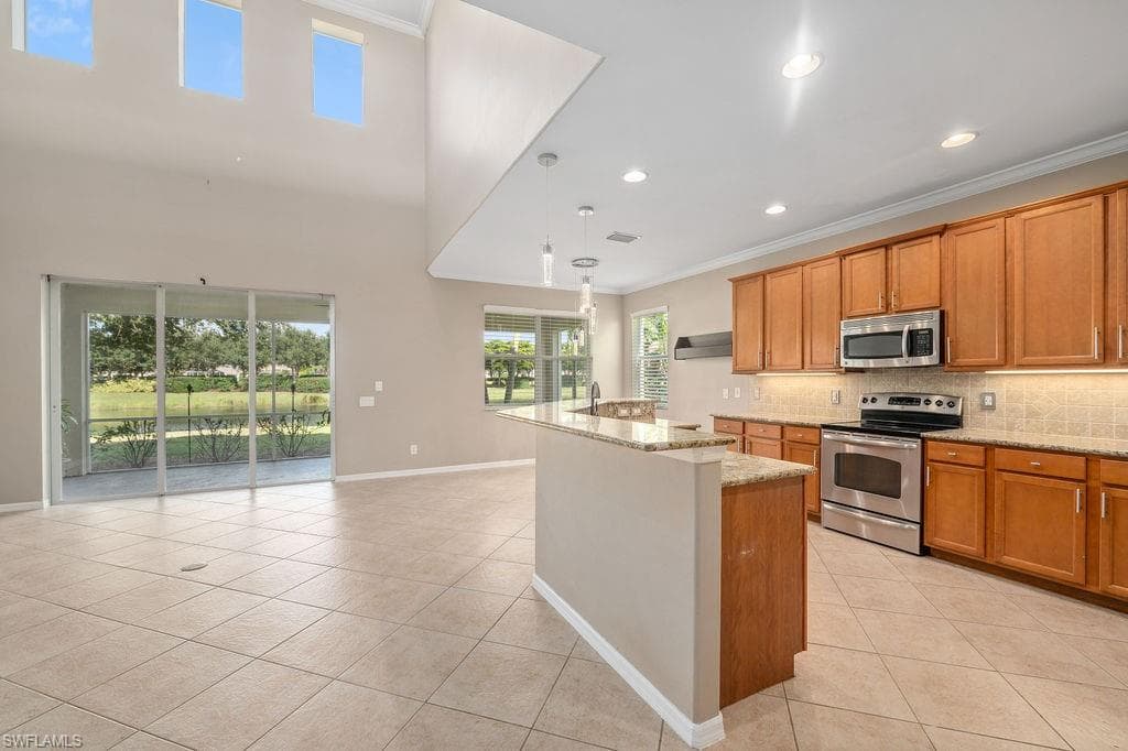 2707 Maraval CT CAPE CORAL, FL 33991