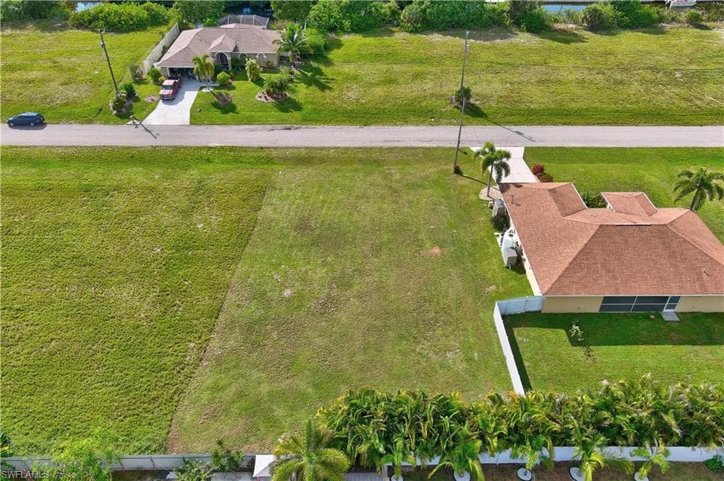 25 SW 22nd AVE CAPE CORAL, FL 33991