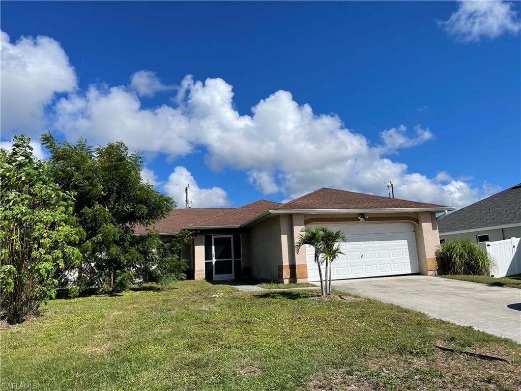 623 SW 27th TER CAPE CORAL, FL 33914