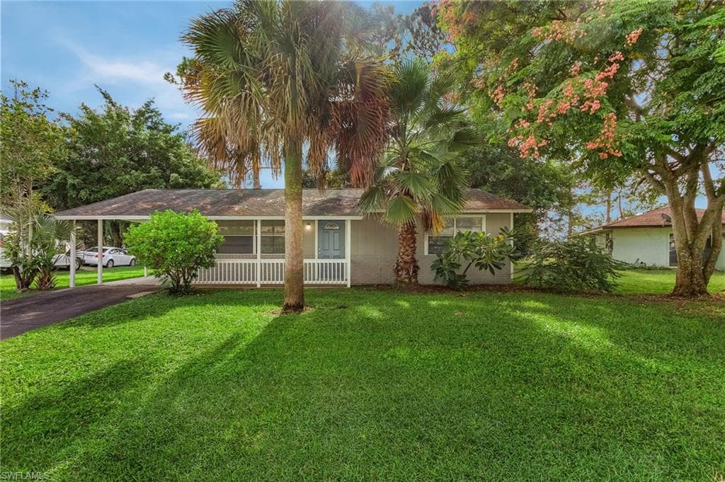 10665 Jacatree CT LEHIGH ACRES, FL 33936