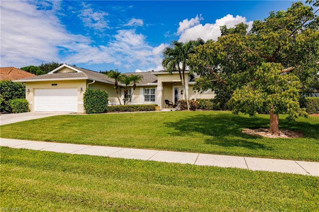 1398 Wayne AVE MARCO ISLAND, FL 34145