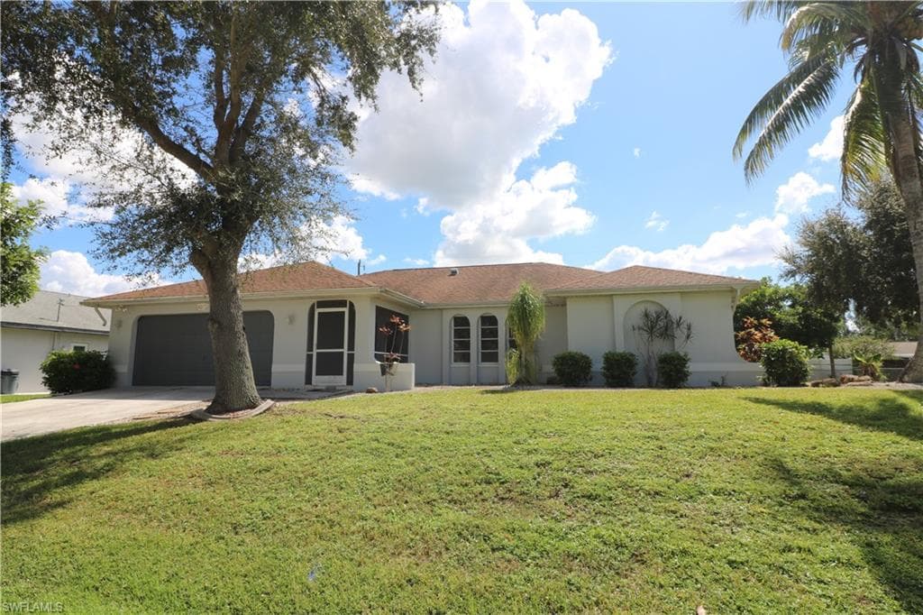 1108 SW 22nd TER CAPE CORAL, FL 33991