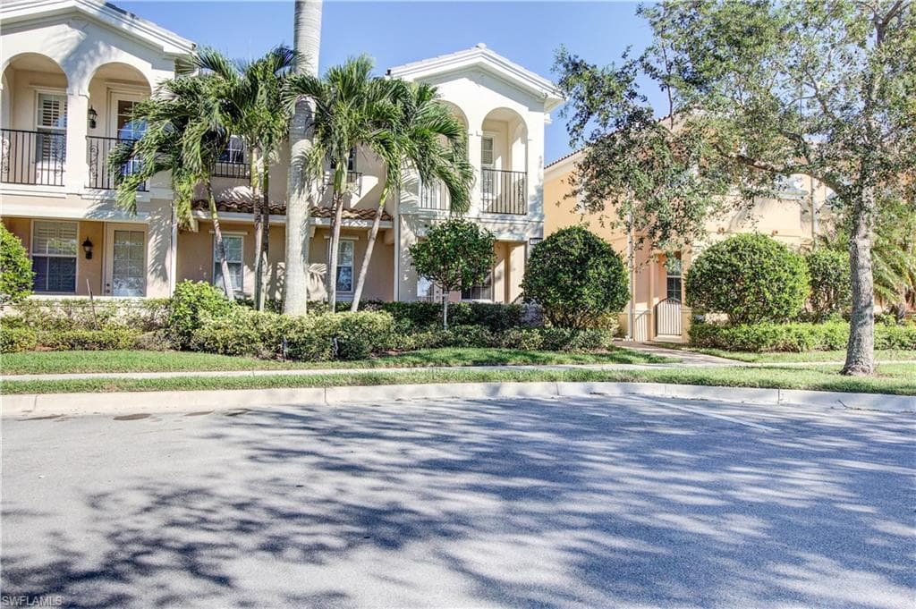 8112 Josefa WAY NAPLES, FL 34114