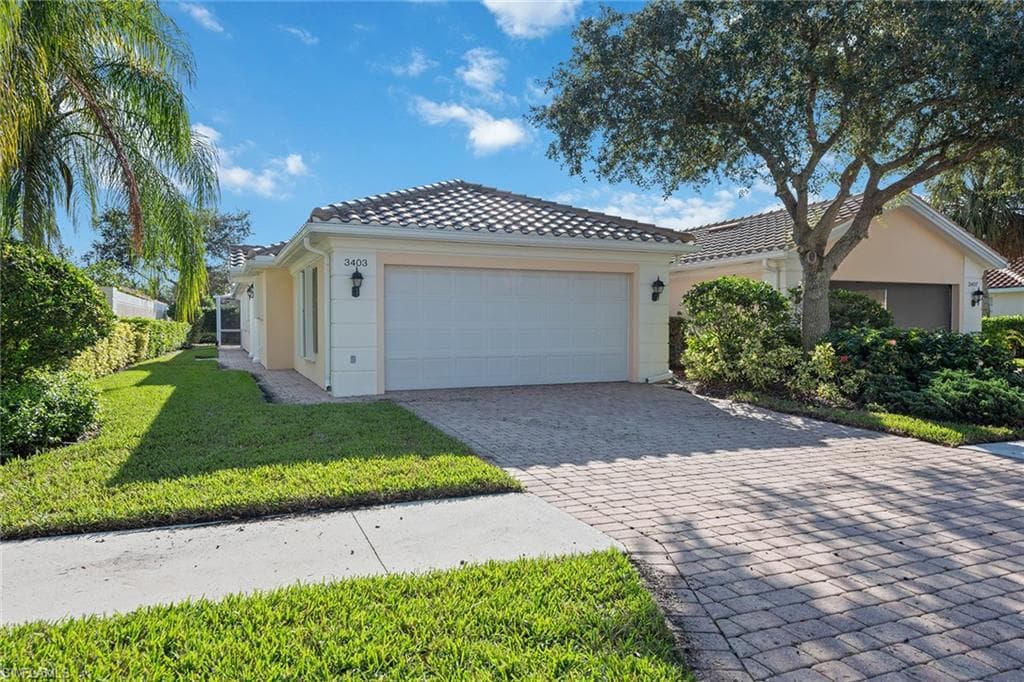 3403 Cayman LN NAPLES, FL 34119