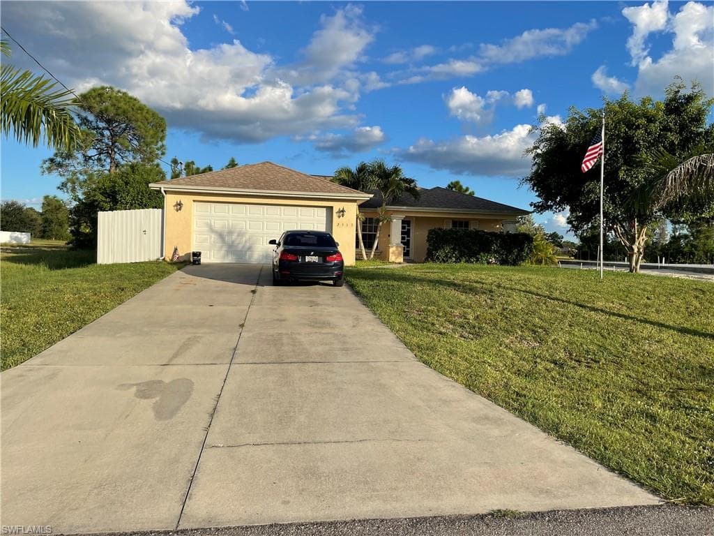 2513 NW 27th PL CAPE CORAL, FL 33993