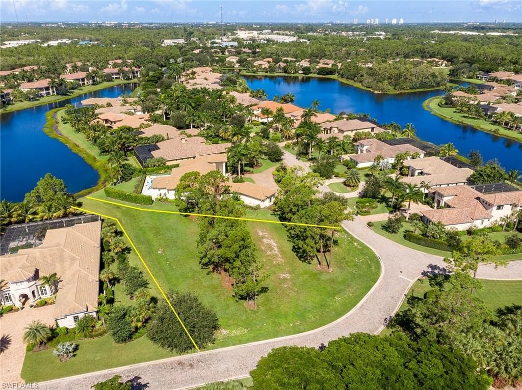 28100 Serata CT NAPLES, FL 34110
