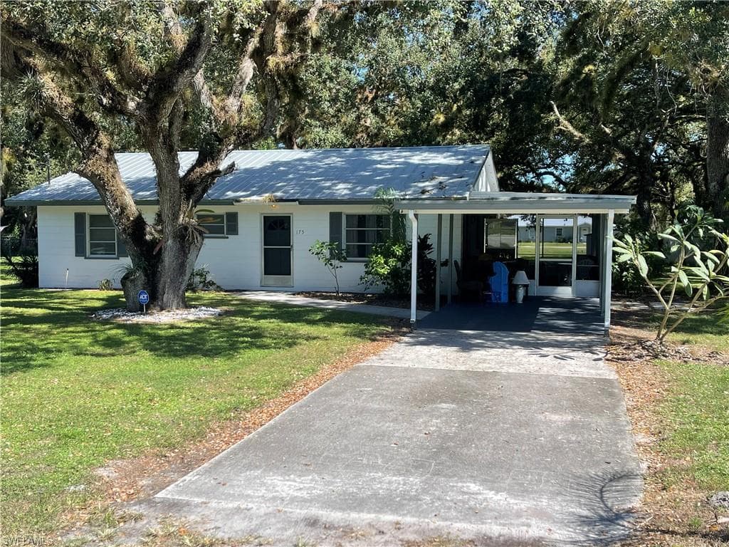 175 Florida ST LABELLE, FL 33935