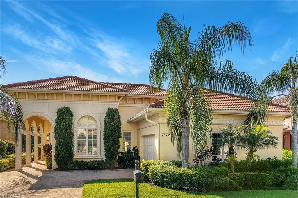 7372 Monteverde WAY NAPLES, FL 34119