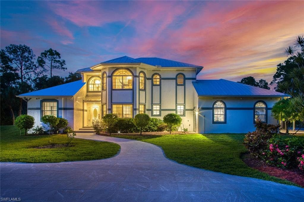 6181 Shady Oaks LN NAPLES, FL 34119