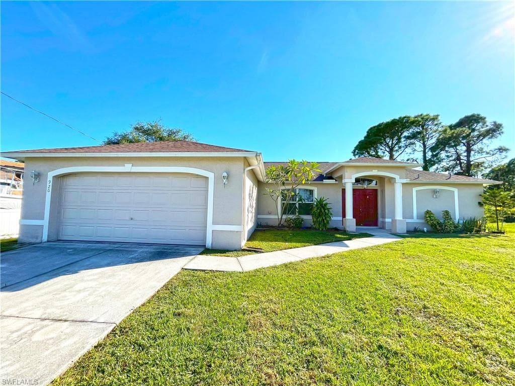 920 NE 36th TER CAPE CORAL, FL 33909