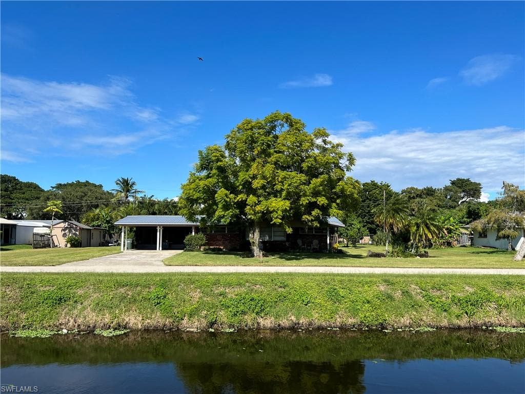 315 E Avenida Del Rio CLEWISTON, FL 33440