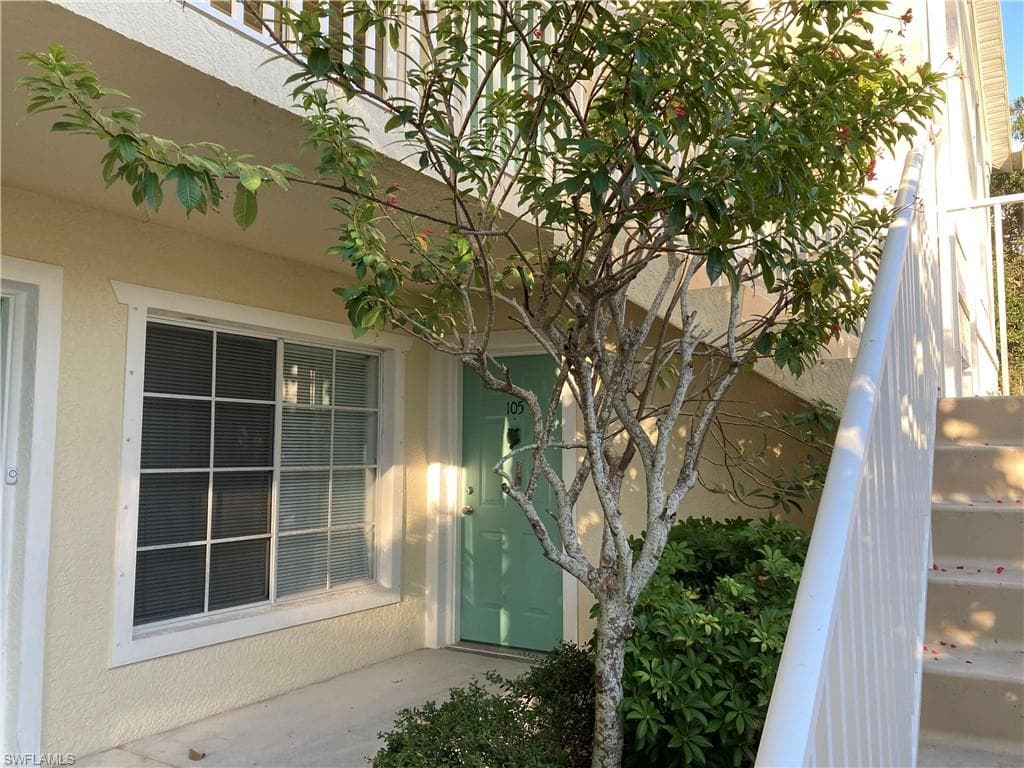 4985 Sandra Bay DR 8-105 NAPLES, FL 34109