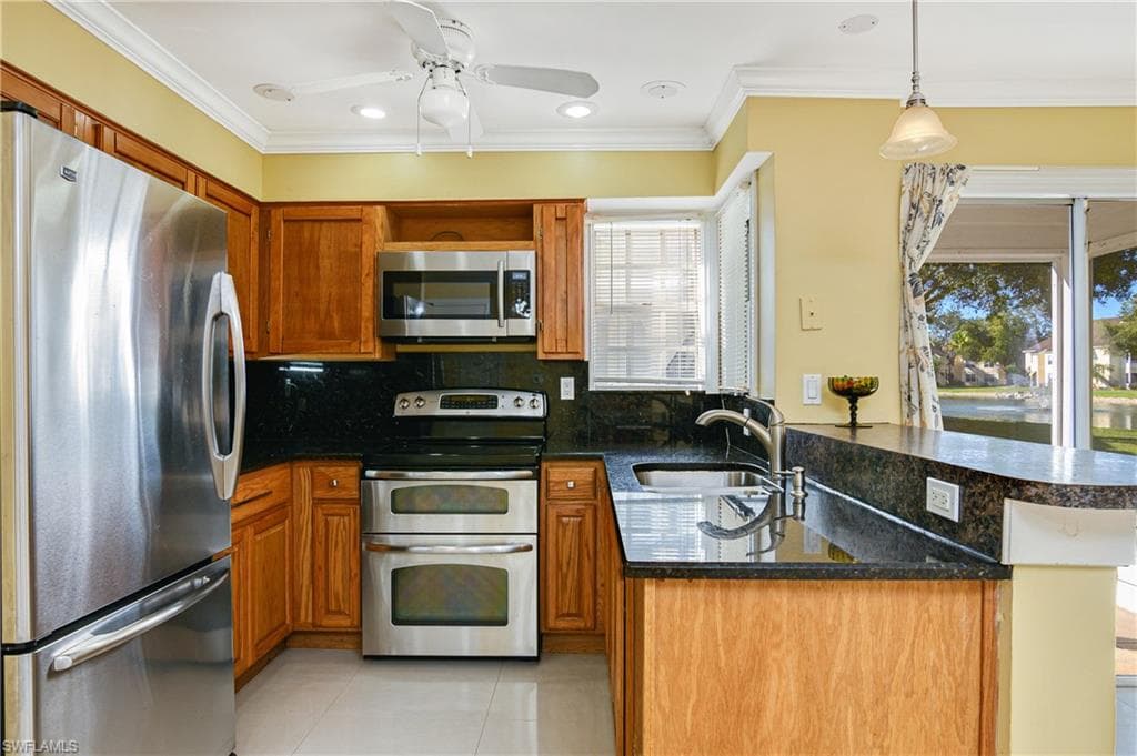 2094 Rookery Bay DR 2802 NAPLES, FL 34114