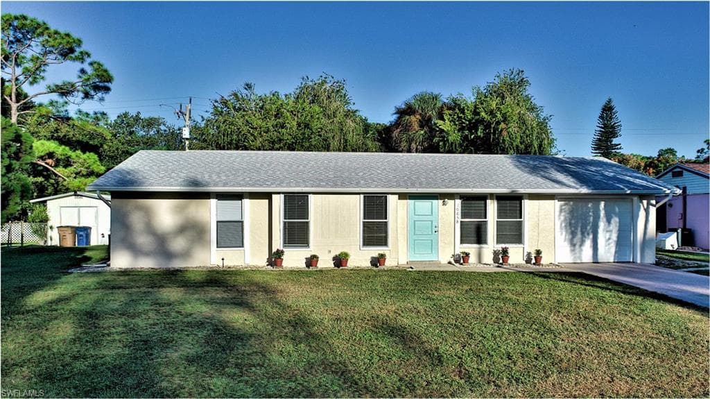 10658 Jacatree CT LEHIGH ACRES, FL 33936