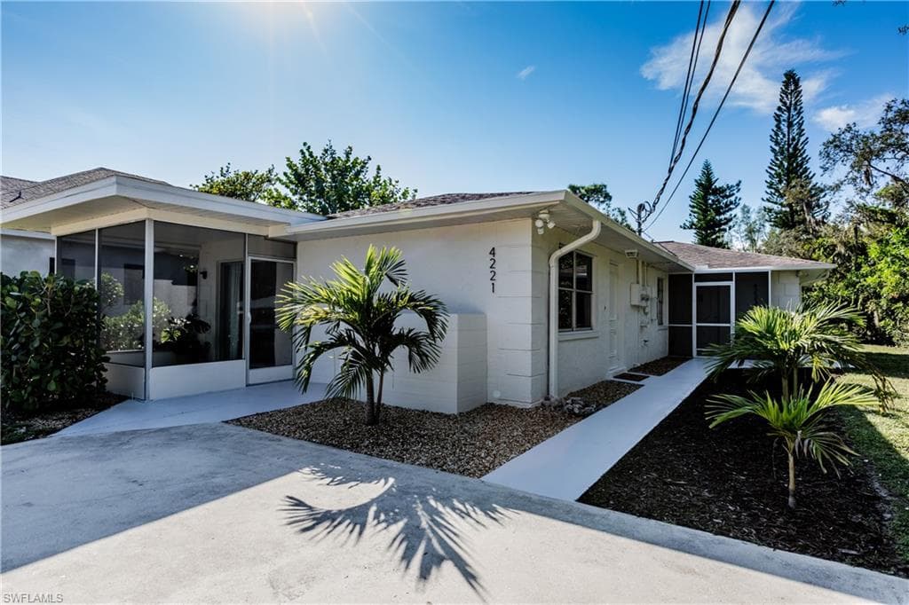 4221/4223 Tarpon AVE BONITA SPRINGS, FL 34134