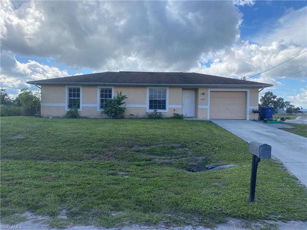 4003 22nd ST SW LEHIGH ACRES, FL 33976