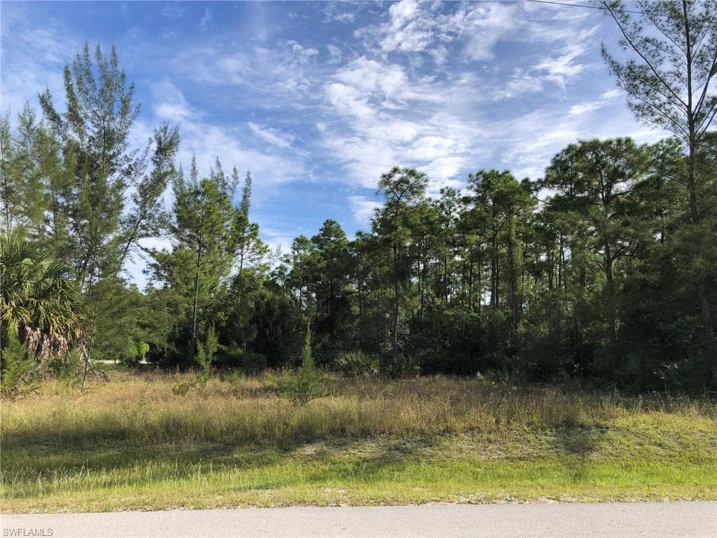 9818 Strike LN BONITA SPRINGS, FL 34135