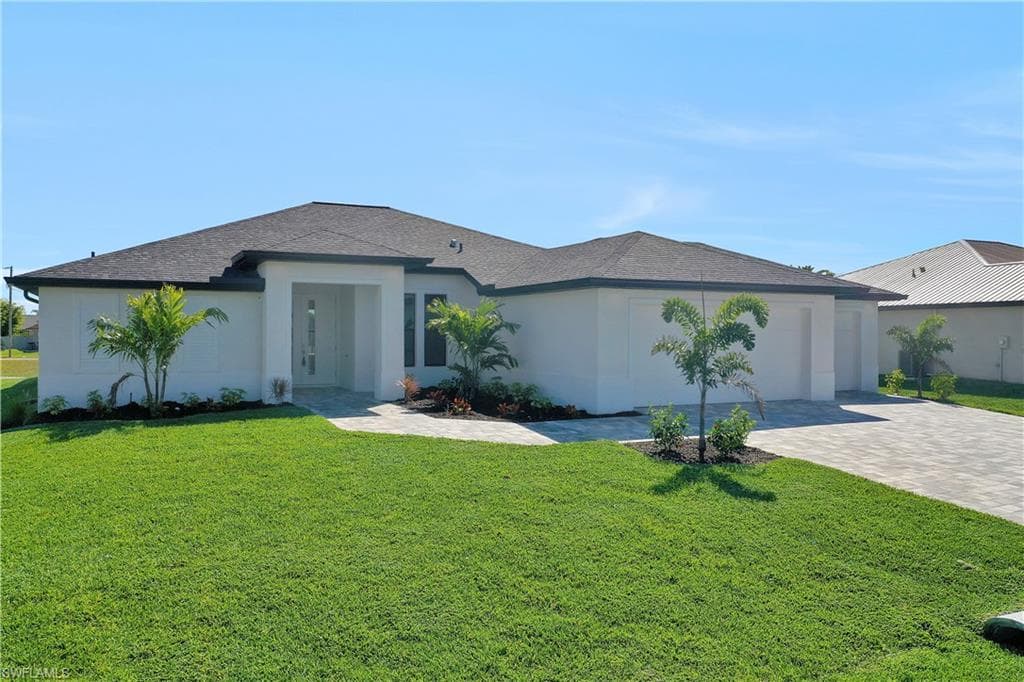 1210 SW 29th TER CAPE CORAL, FL 33914