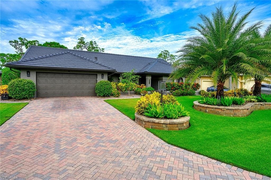 24774 Carnoustie CT BONITA SPRINGS, FL 34135