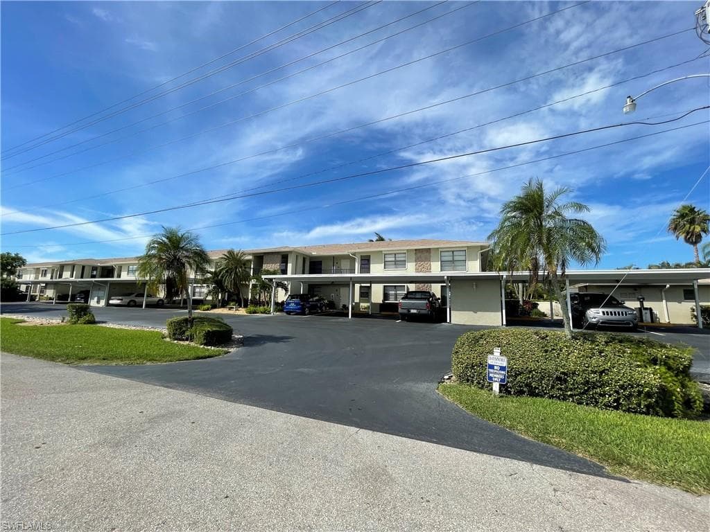 4622 SW Santa Barbara PL 112 CAPE CORAL, FL 33914