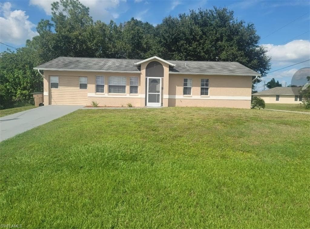 3900 12th ST SW LEHIGH ACRES, FL 33976