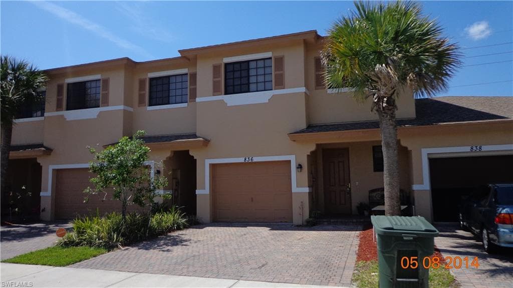 856 Sweet Lake CIR CLEWISTON, FL 33440