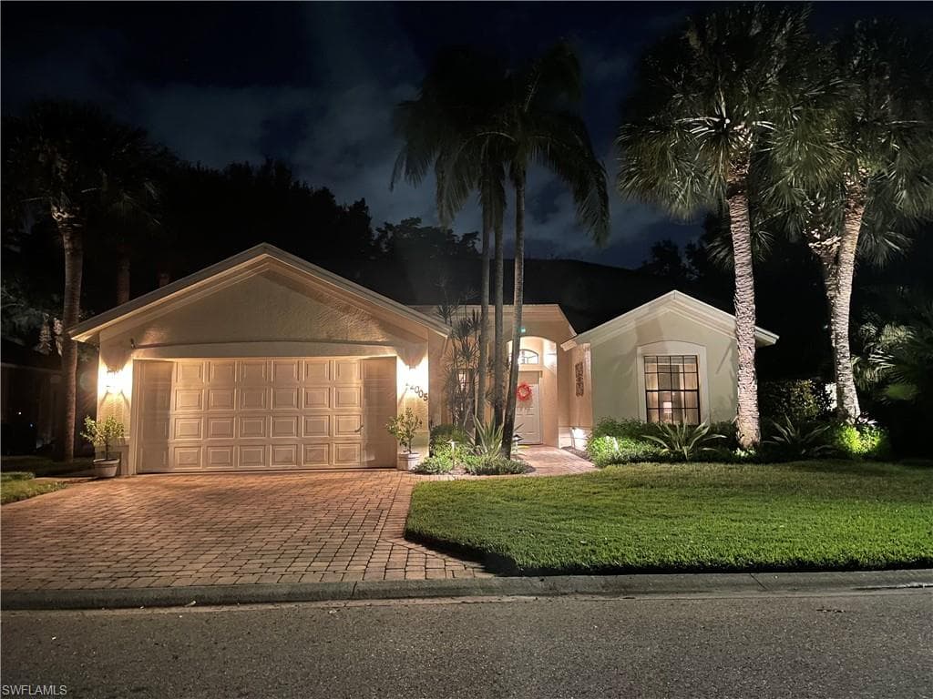 22005 Seashore CIR ESTERO, FL 33928