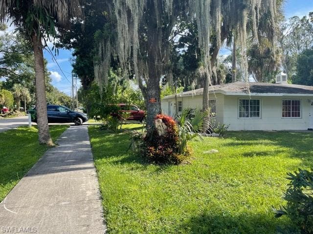 3736 Edgewood AVE FORT MYERS, FL 33916