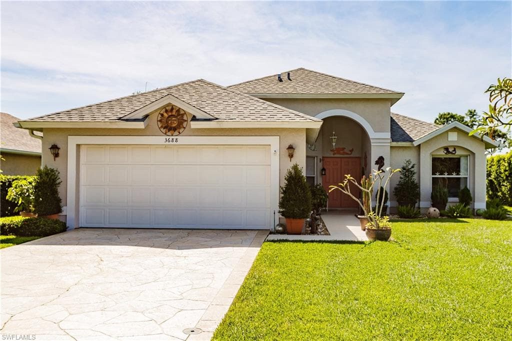 3688 Kent DR NAPLES, FL 34112