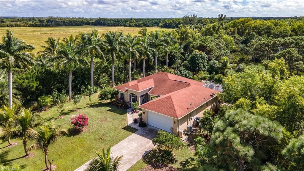 6199 Hodges DR BOKEELIA, FL 33922