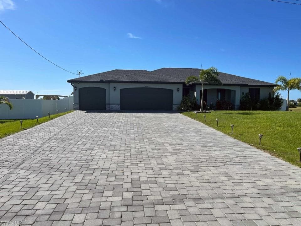 4206 34th TER CAPE CORAL, FL 33993