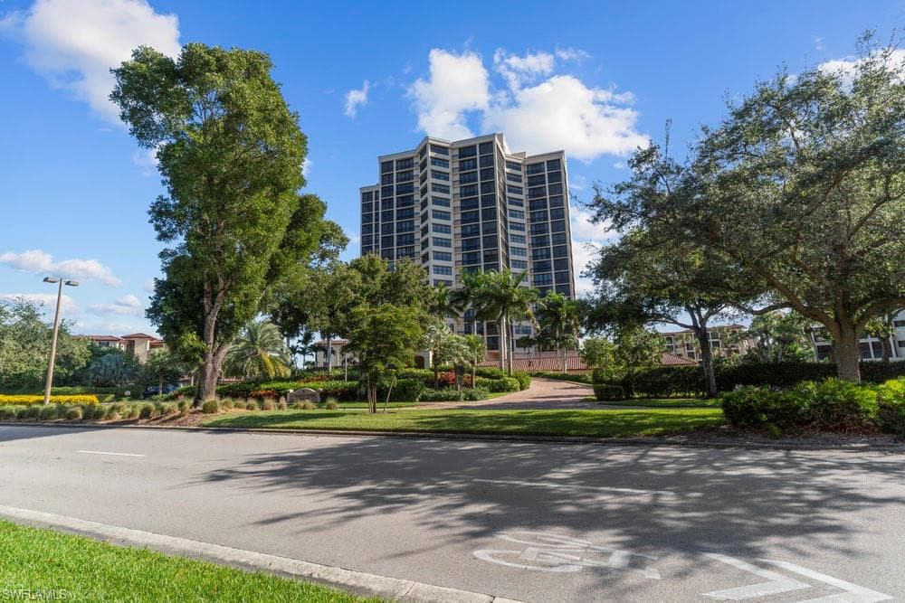 6000 Pelican Bay BLVD PH-2 NAPLES, FL 34108