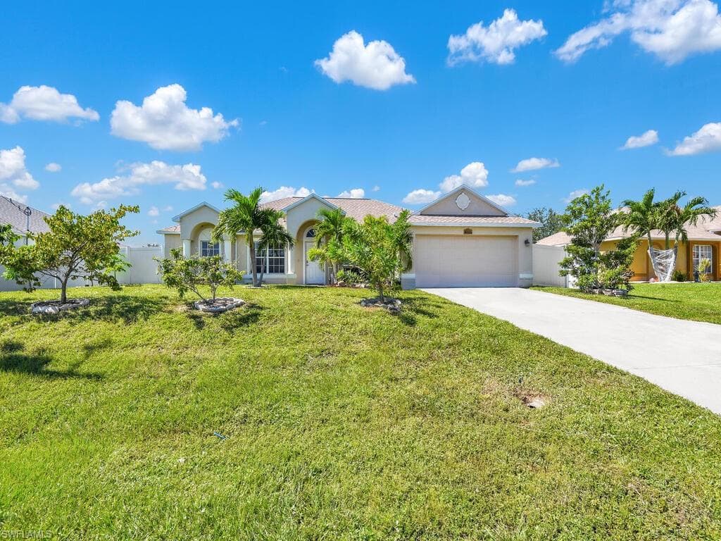 3326 SW 8th PL CAPE CORAL, FL 33914