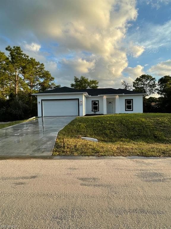 3809 39th ST SW LEHIGH ACRES, FL 33976