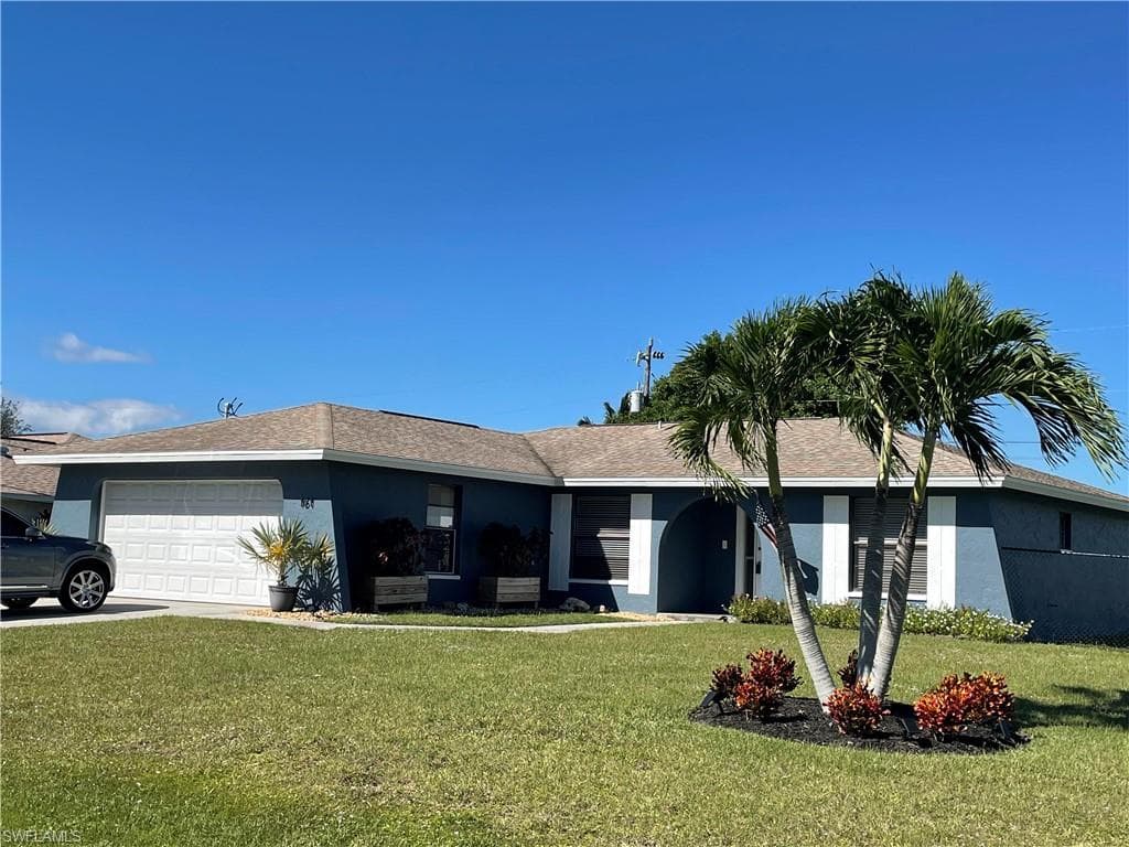 161 26th TER CAPE CORAL, FL 33904