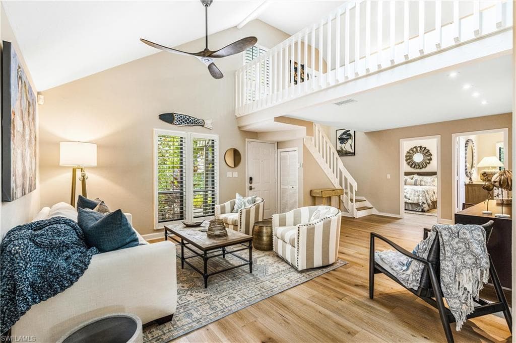1261 Solana RD F-4 NAPLES, FL 34103