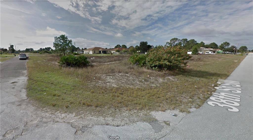 2505 38th ST SW LEHIGH ACRES, FL 33976