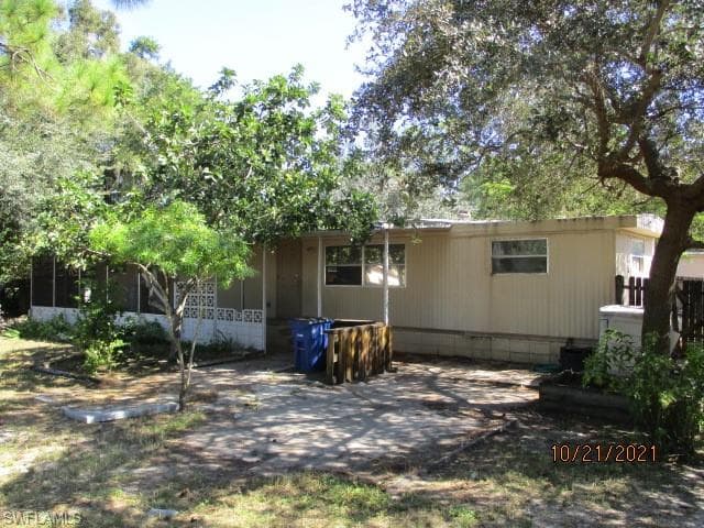 8279 Nault RD NORTH FORT MYERS, FL 33917