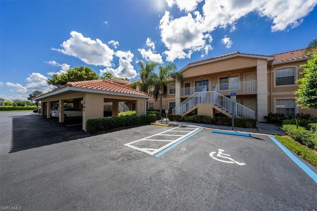 26700 Rosewood Pointe DR 203 BONITA SPRINGS, FL 34135