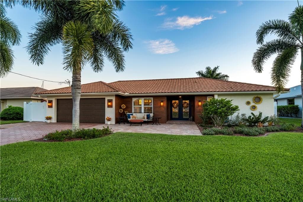 1220 SW 53rd ST CAPE CORAL, FL 33914