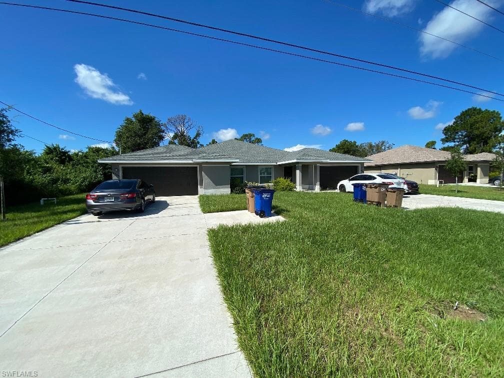 4733 Leonard BLVD S LEHIGH ACRES, FL 33973