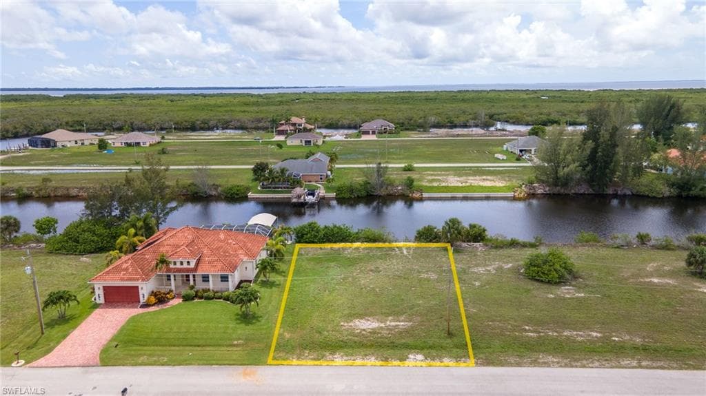 2850 NW 46th AVE CAPE CORAL, FL 33993