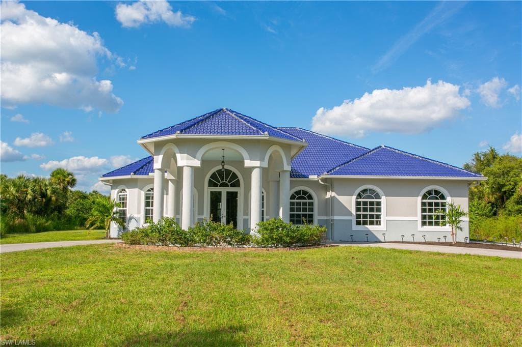 3985 26th AVE SE NAPLES, FL 34117