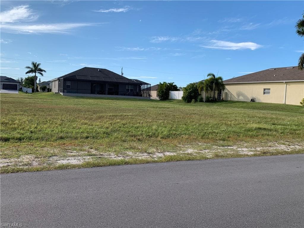 122 SW 36th PL CAPE CORAL, FL 33991