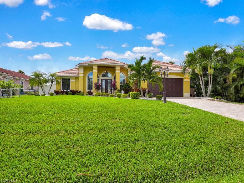 2130 SW 52nd LN CAPE CORAL, FL 33914