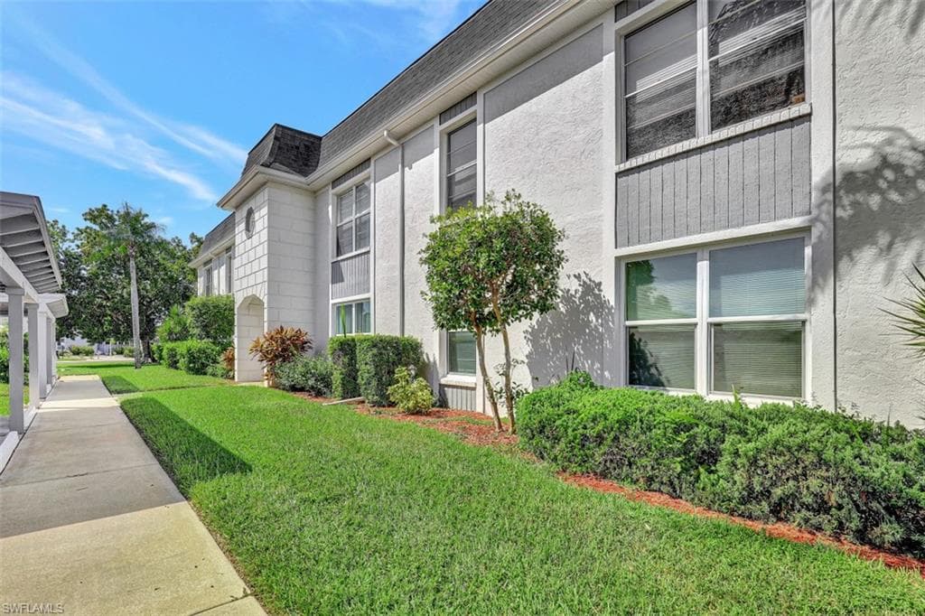 6864 Sandtrap DR 2 FORT MYERS, FL 33919