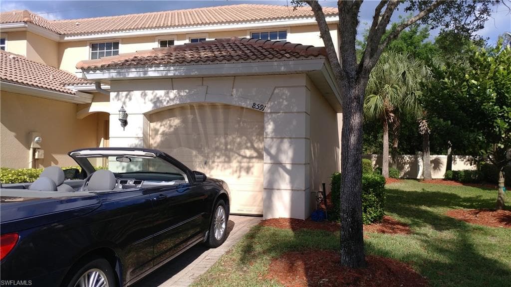 8591 Athena CT LEHIGH ACRES, FL 33971